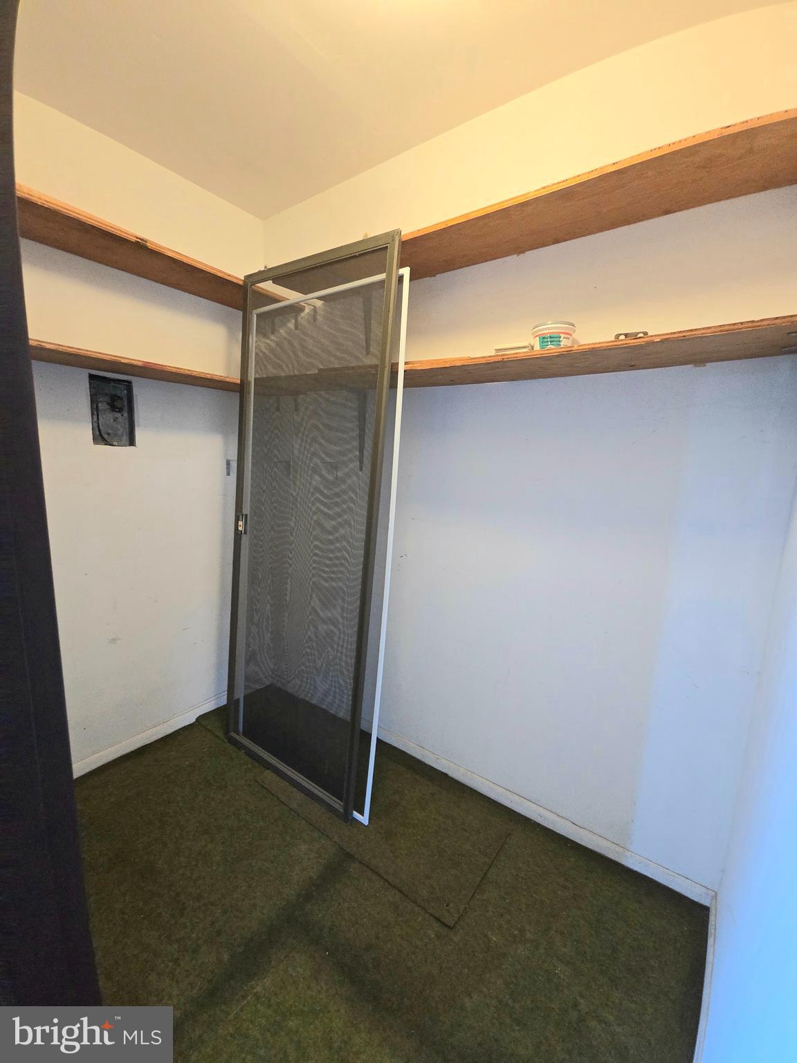 BAKERS BAY CONDOMINIUMS - Residential