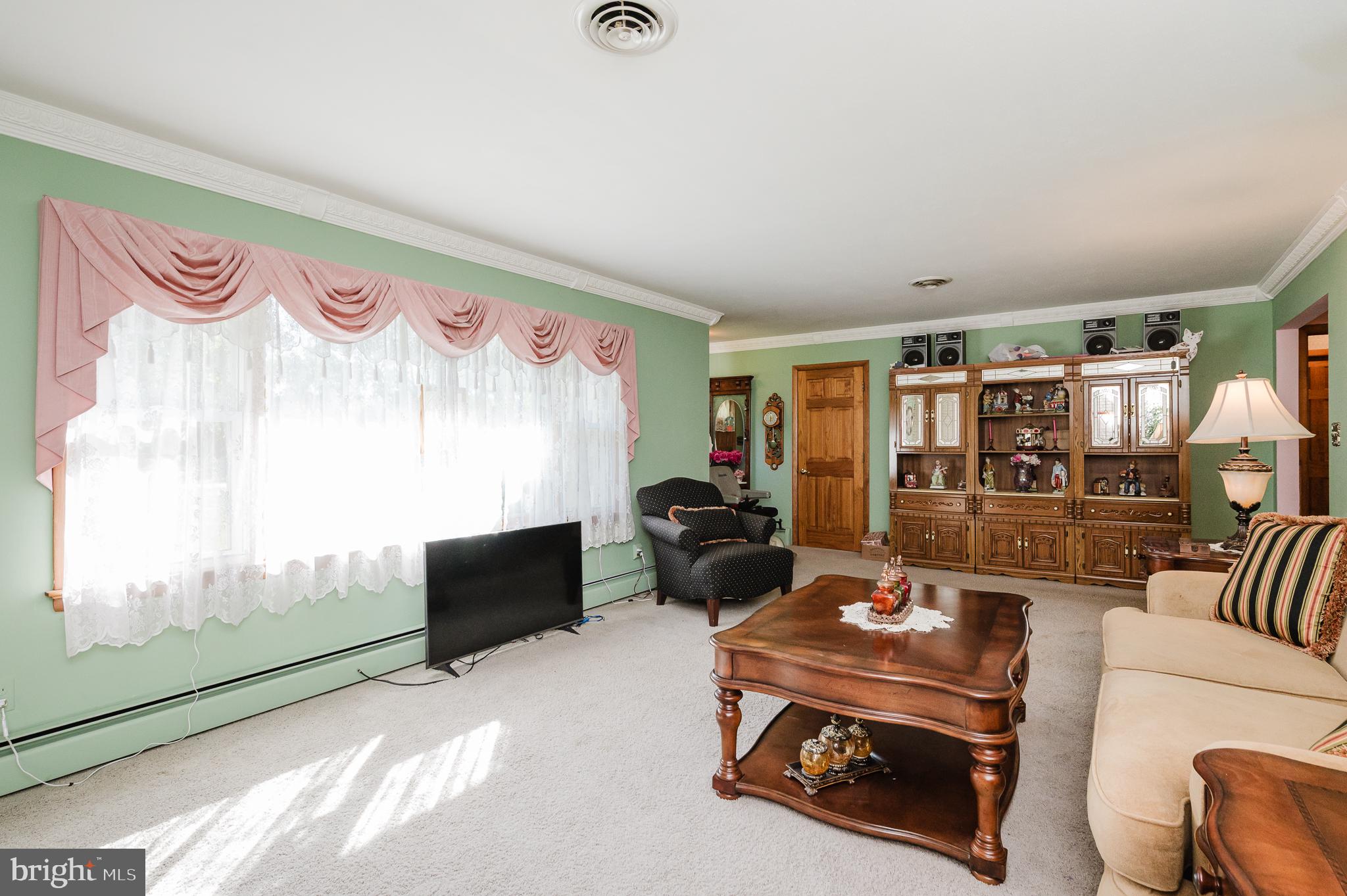 3707 INGLESIDE DRIVE