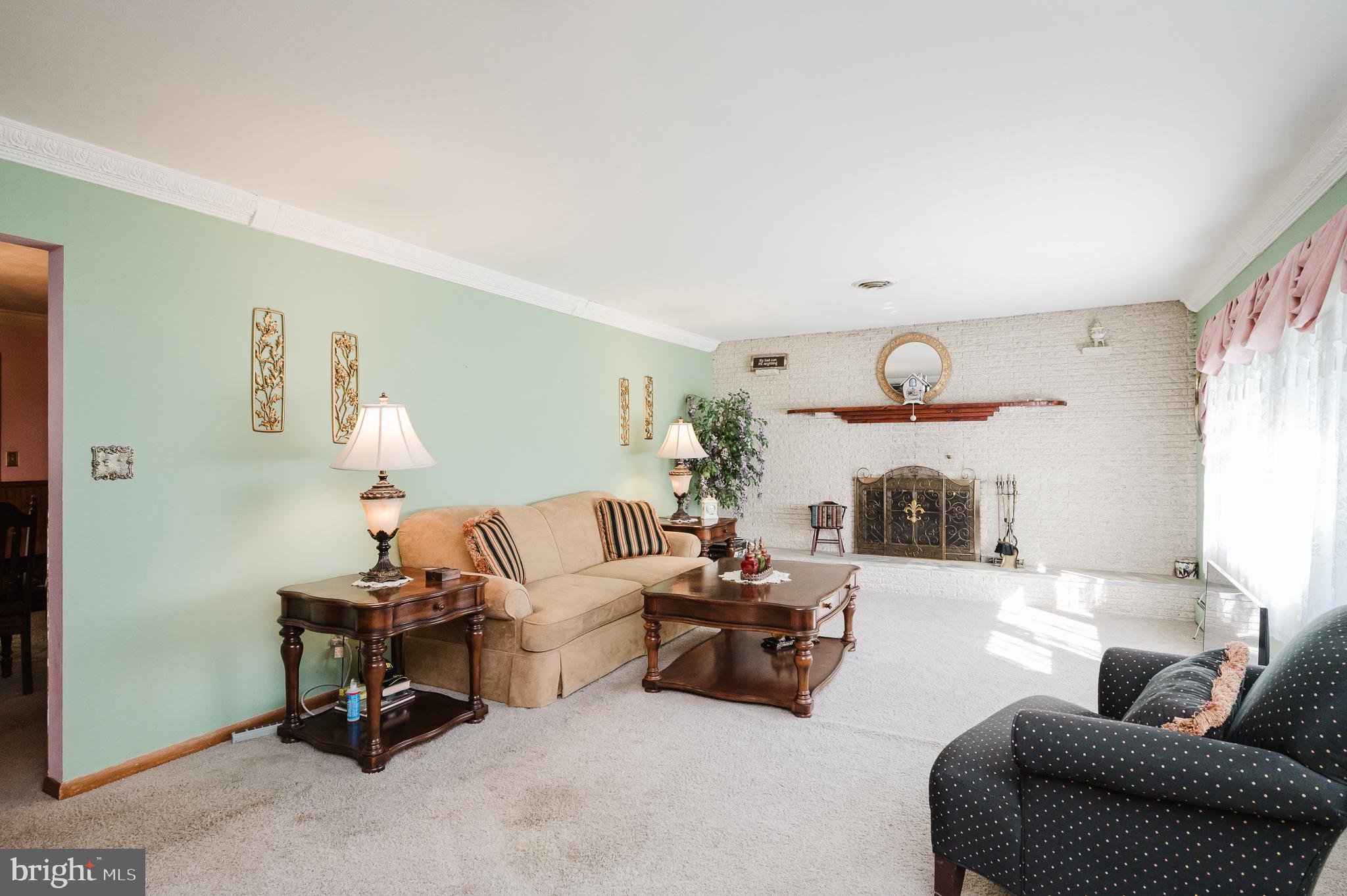3707 INGLESIDE DRIVE