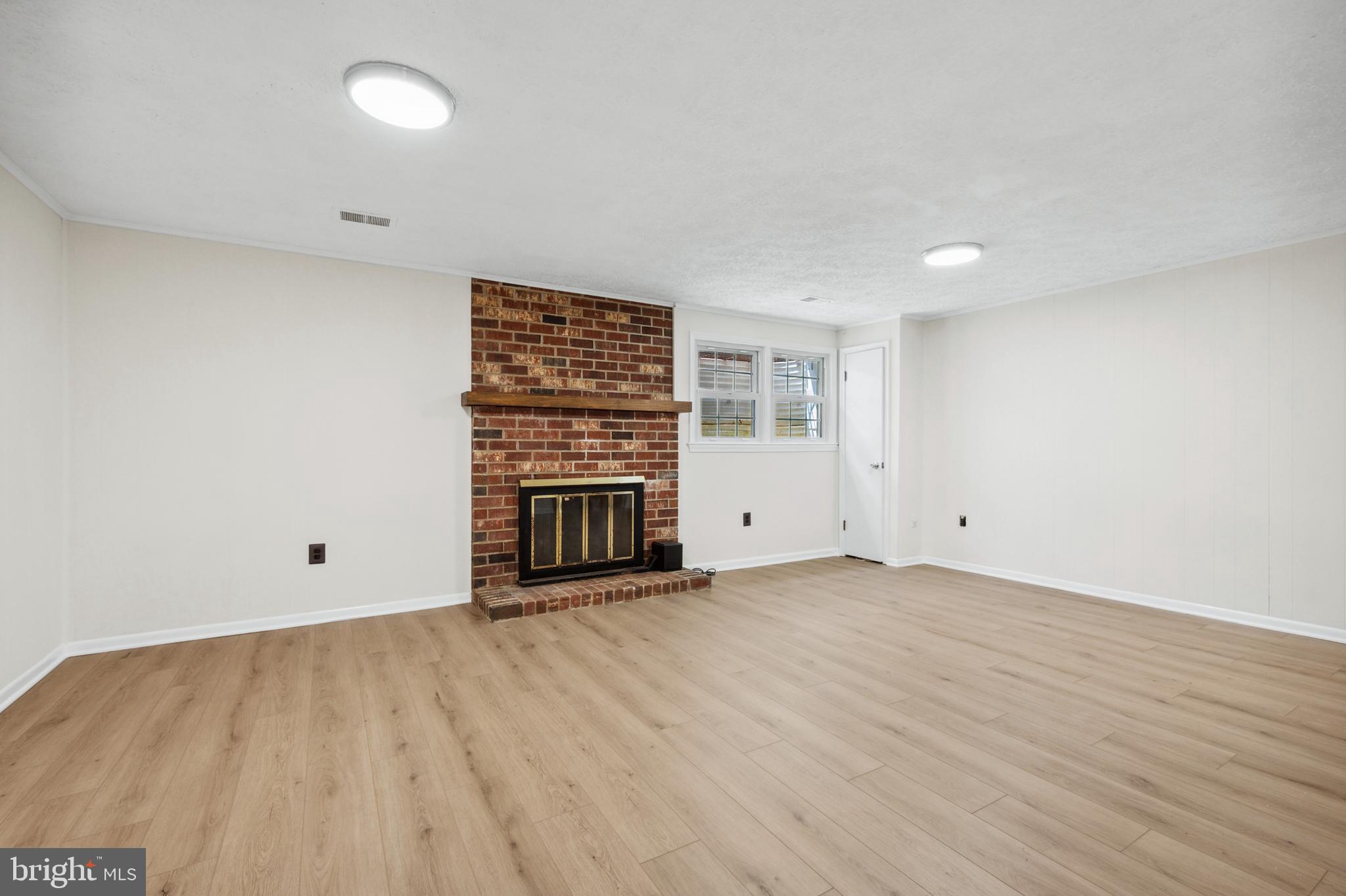 COUNTRY CREEK - Residential