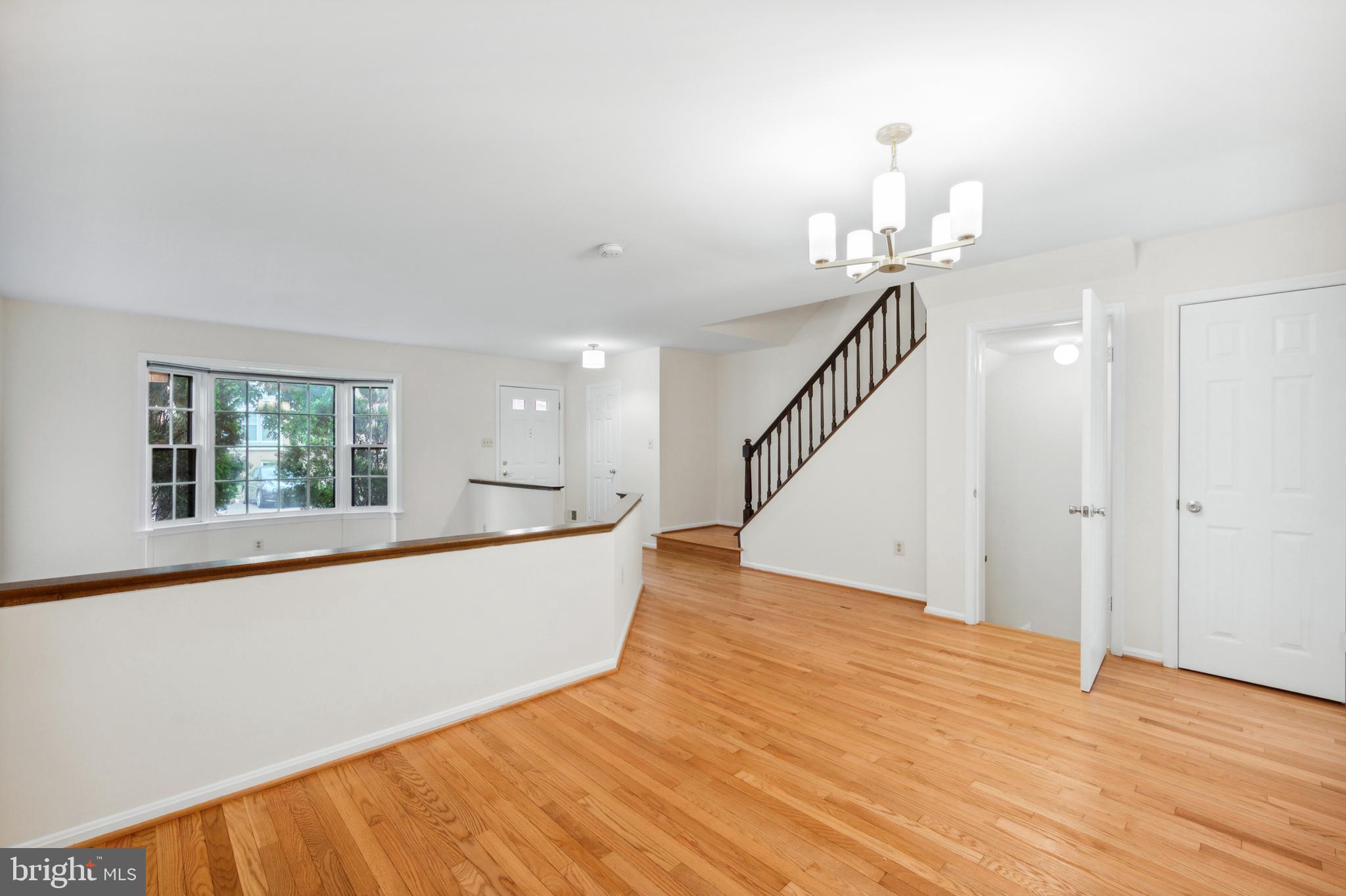 COUNTRY CREEK - Residential