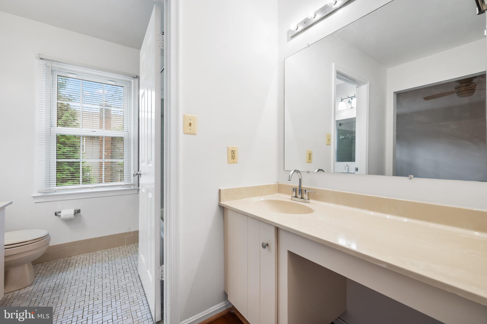 COUNTRY CREEK - Residential