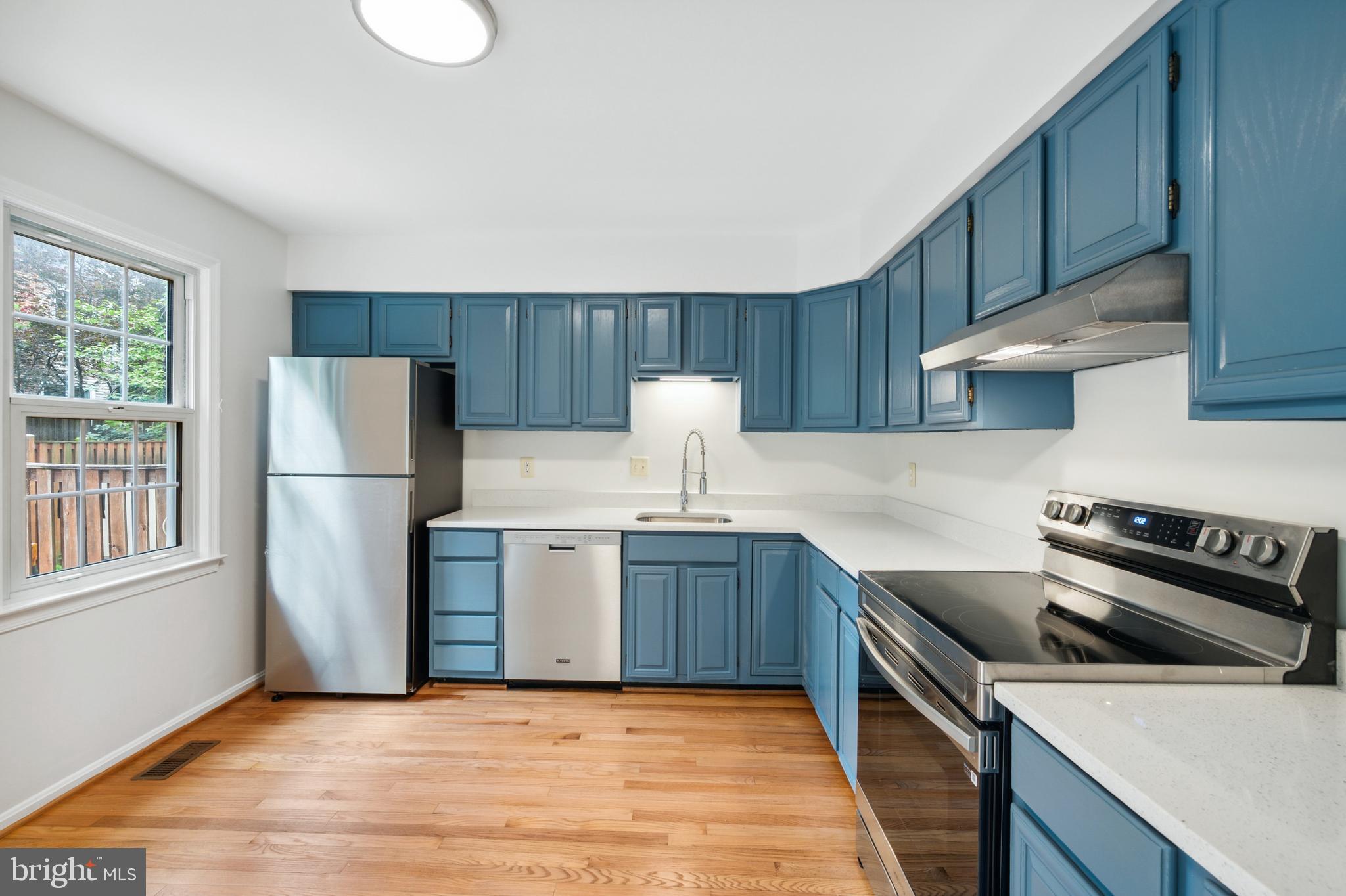 COUNTRY CREEK - Residential