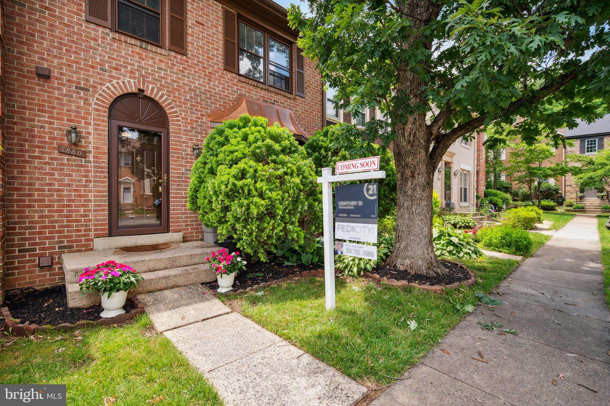 2880 KELLY SQUARE