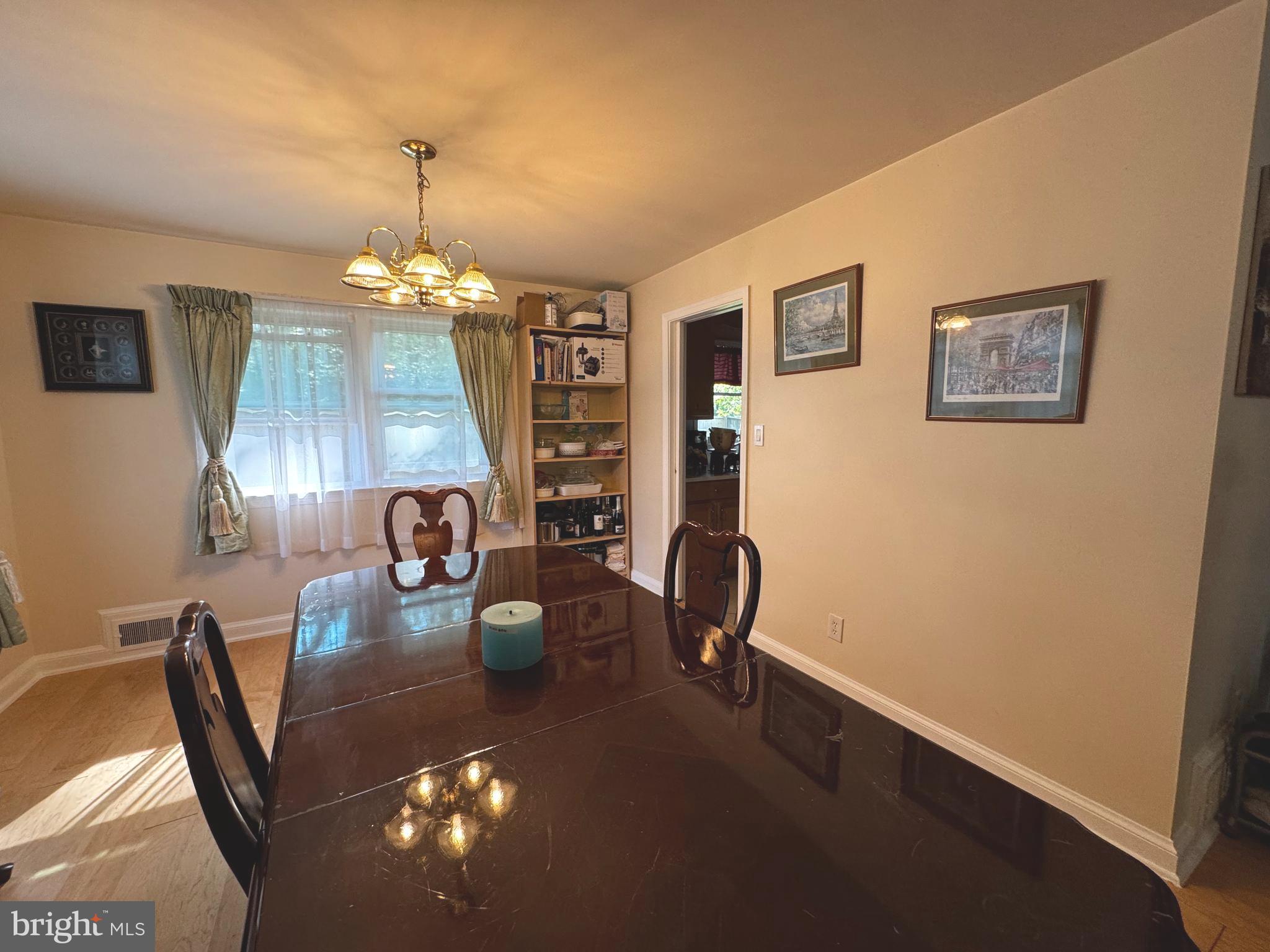 CRESCENT HILLS - Residential Lease