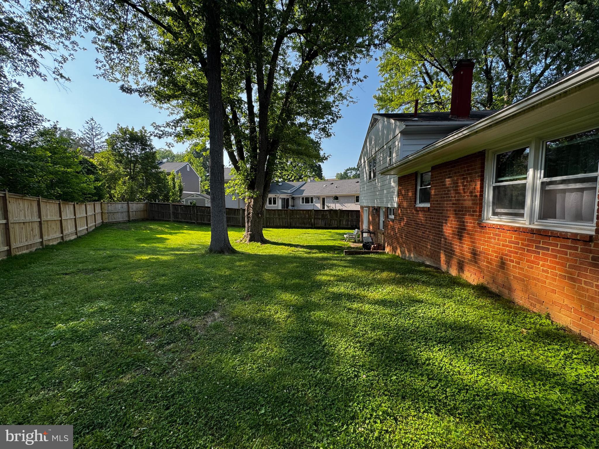 CRESCENT HILLS - Residential Lease