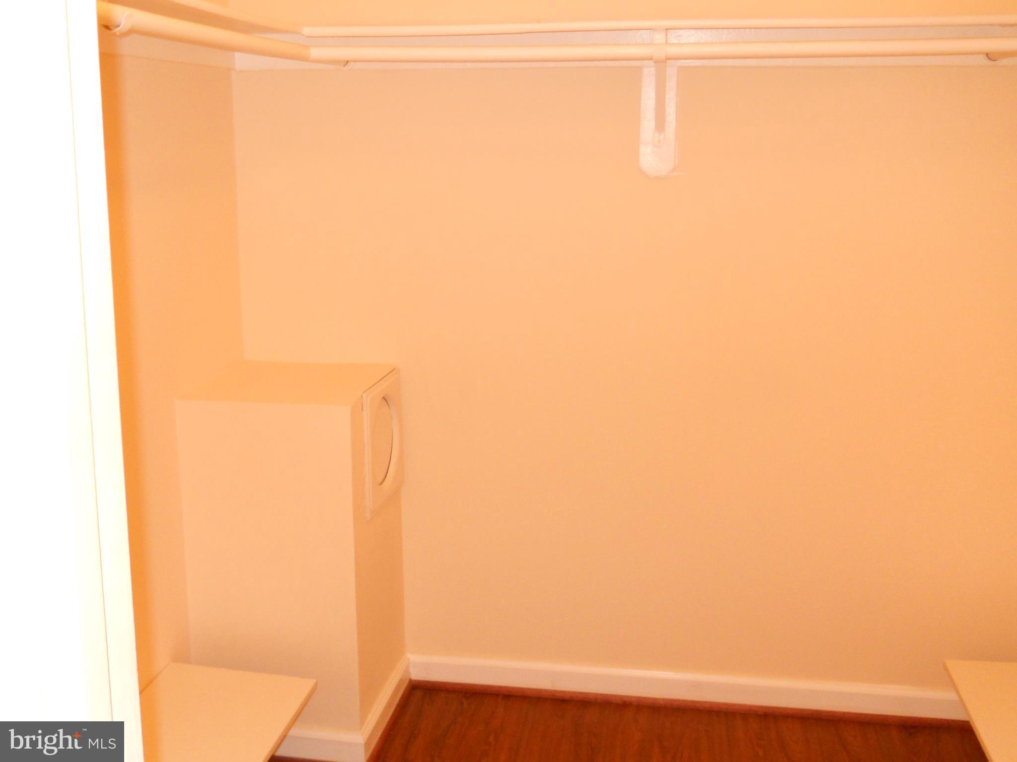 MAYDALE - Residential Lease