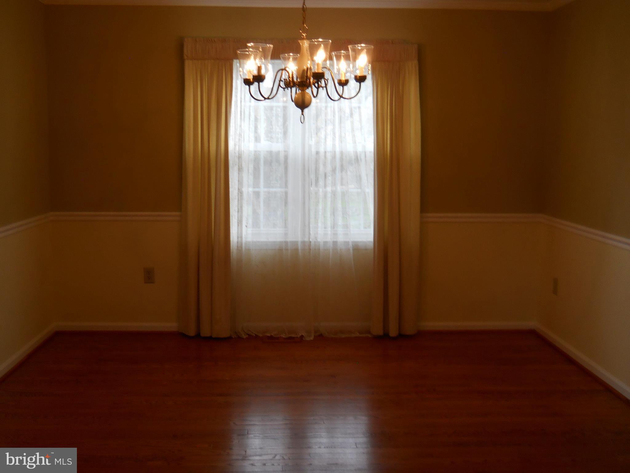 MAYDALE - Residential Lease