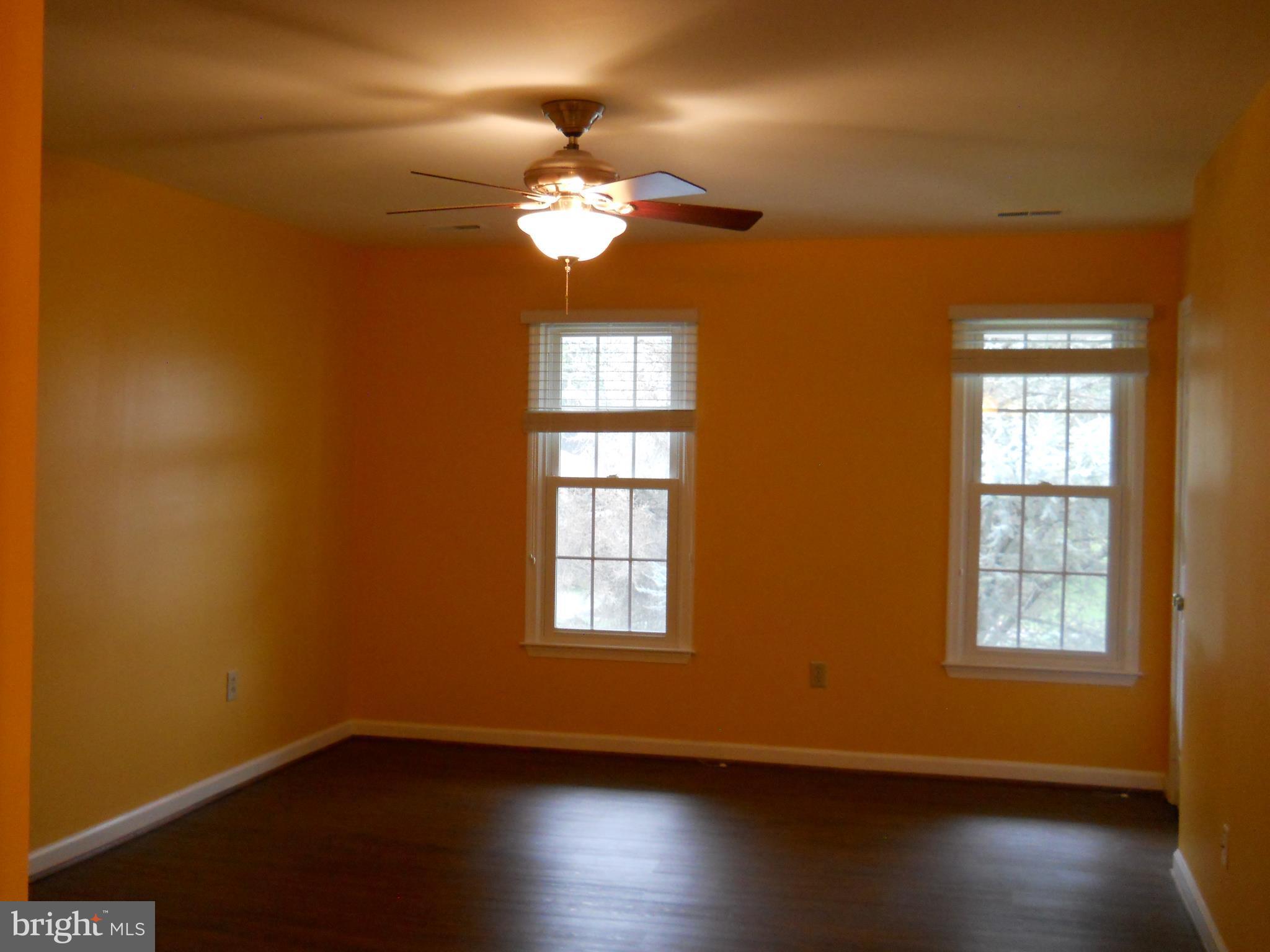 MAYDALE - Residential Lease