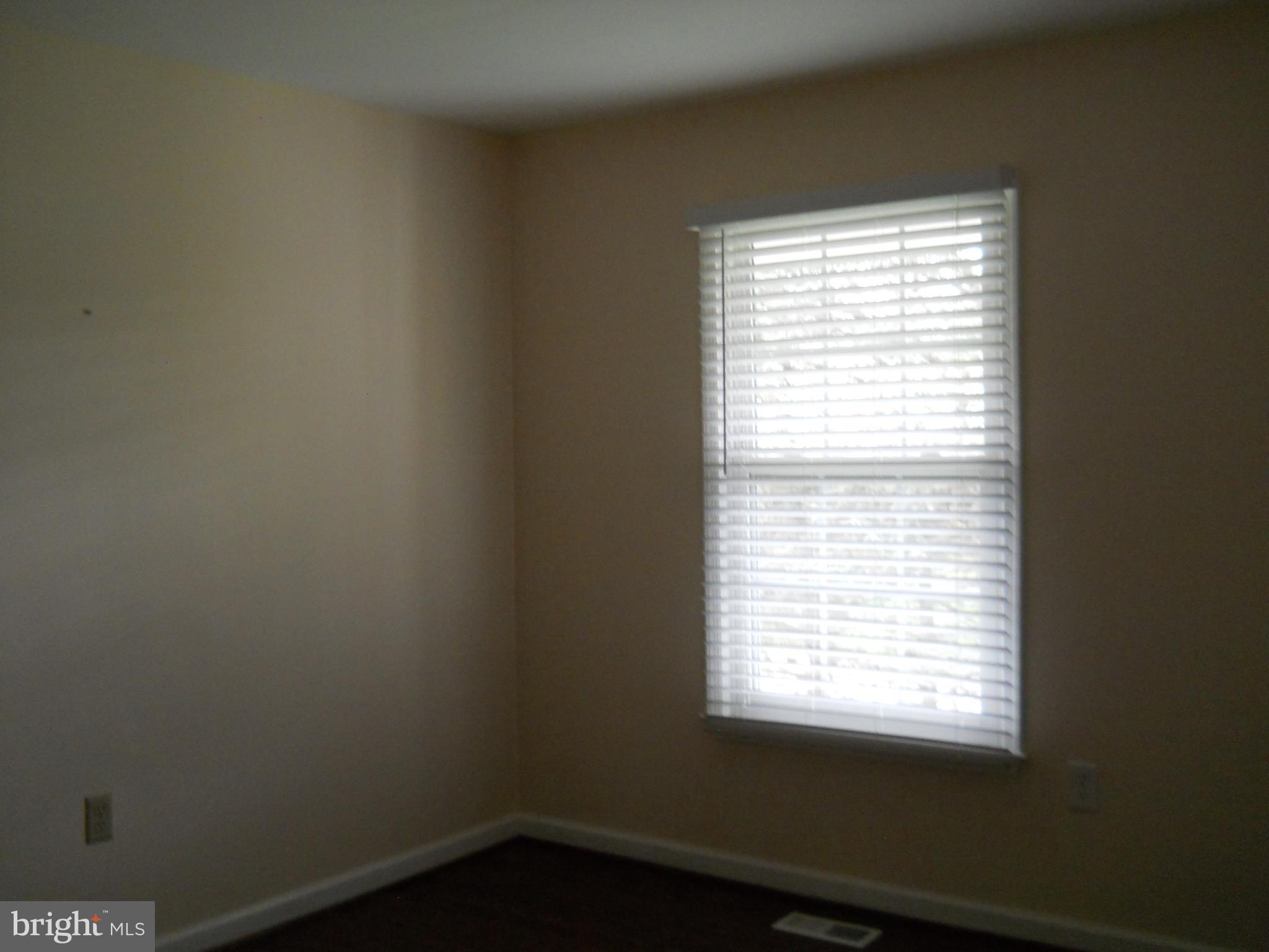 MAYDALE - Residential Lease