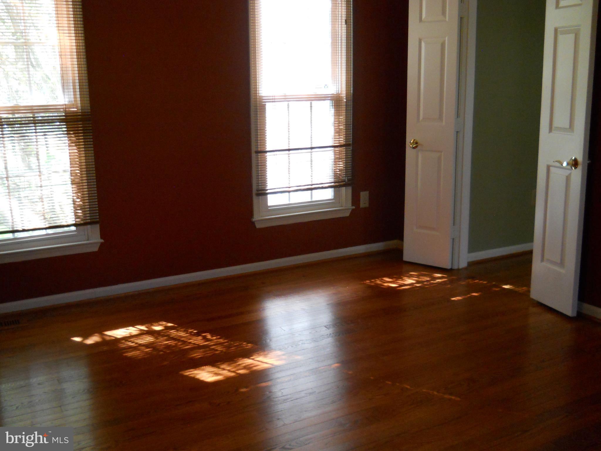 MAYDALE - Residential Lease