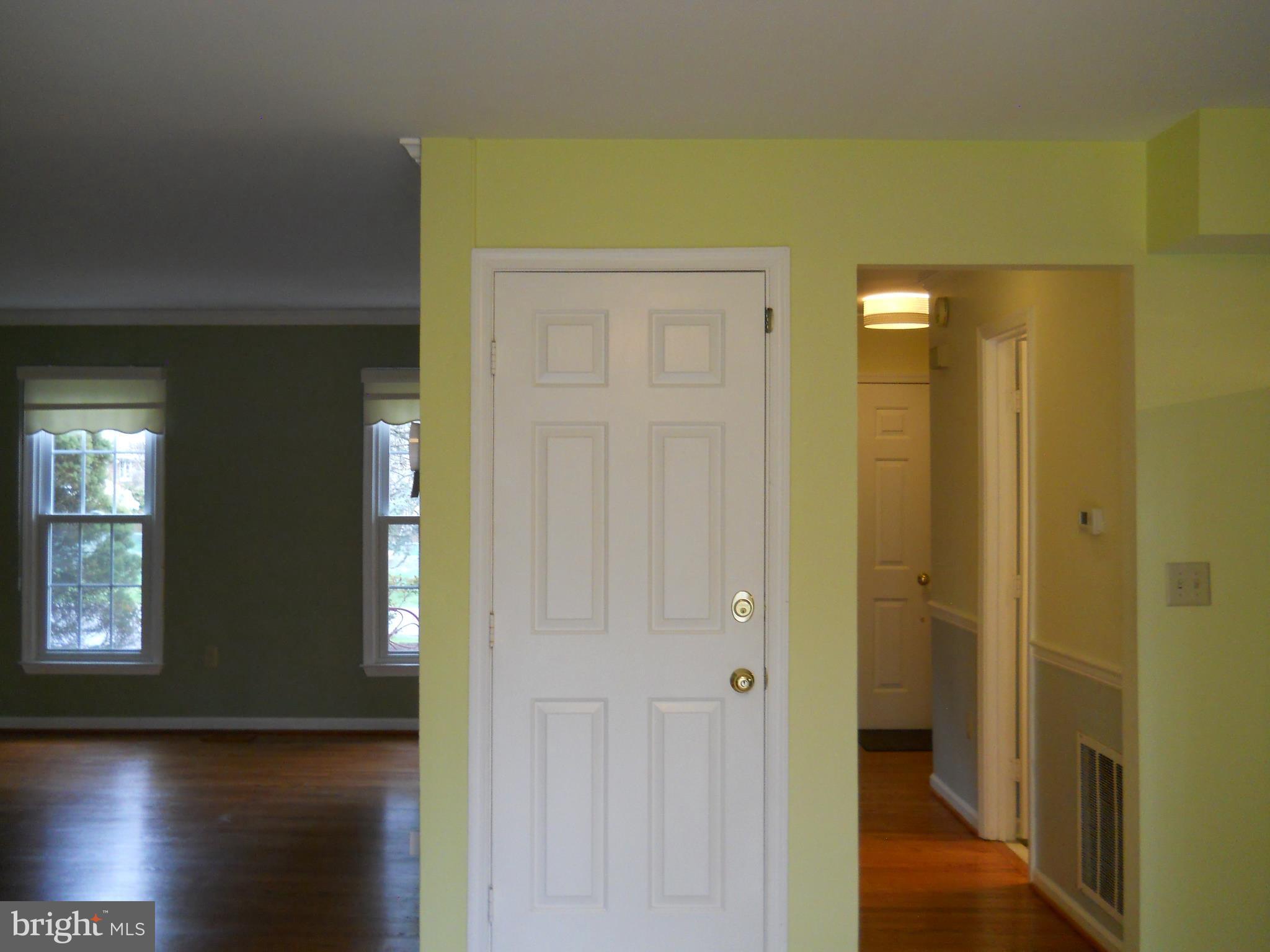 MAYDALE - Residential Lease