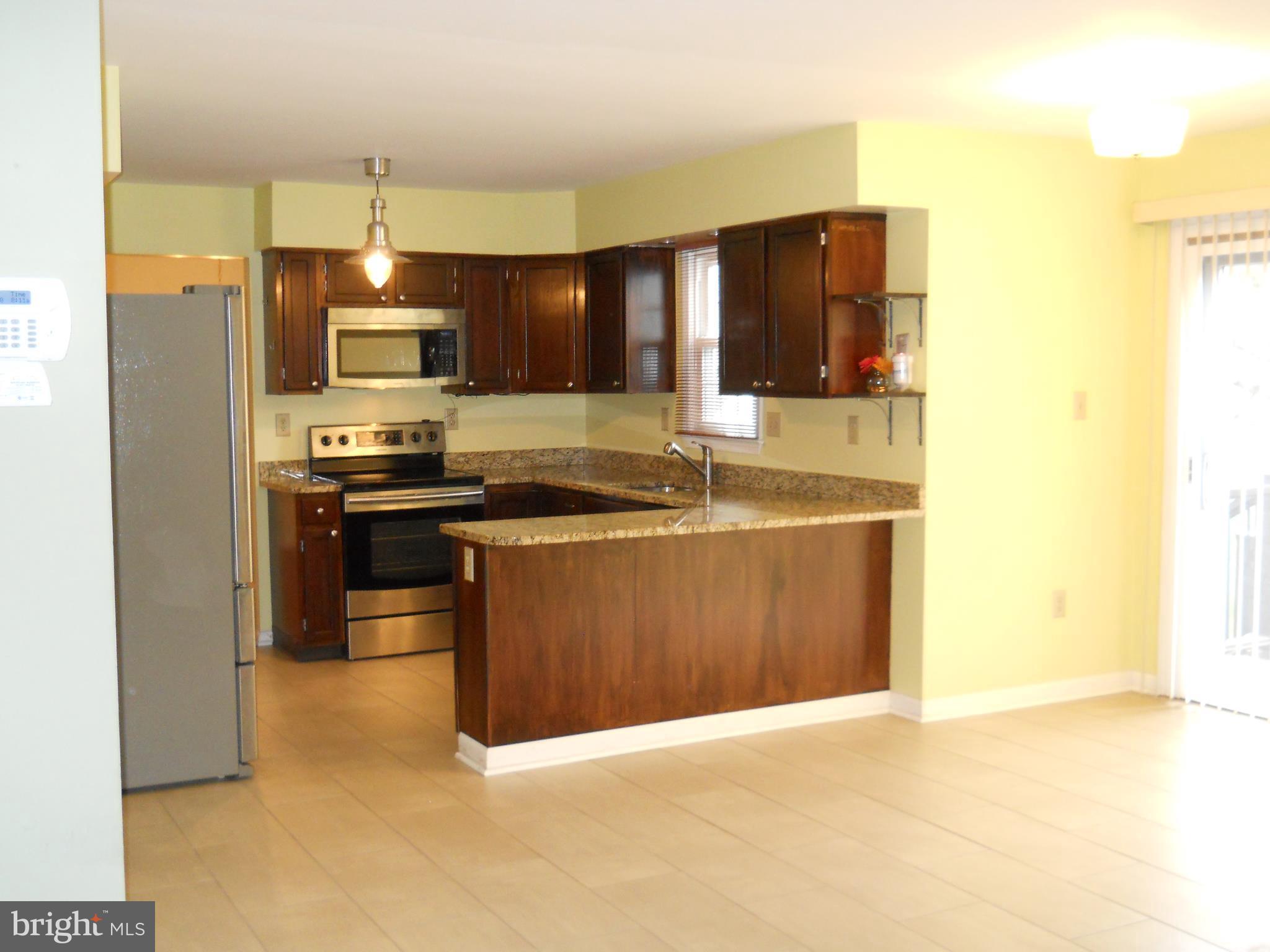 MAYDALE - Residential Lease