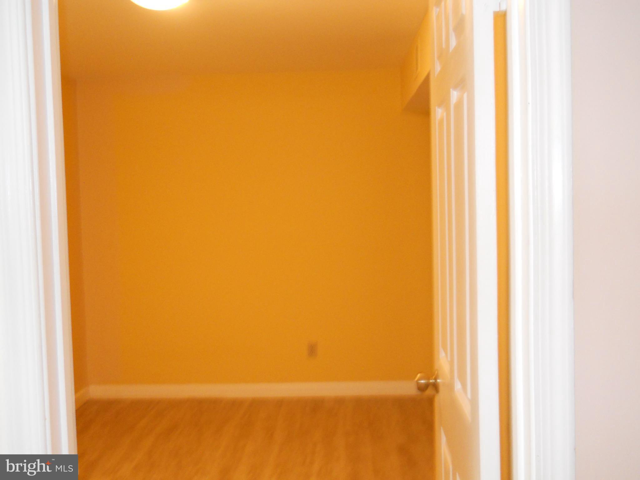 MAYDALE - Residential Lease