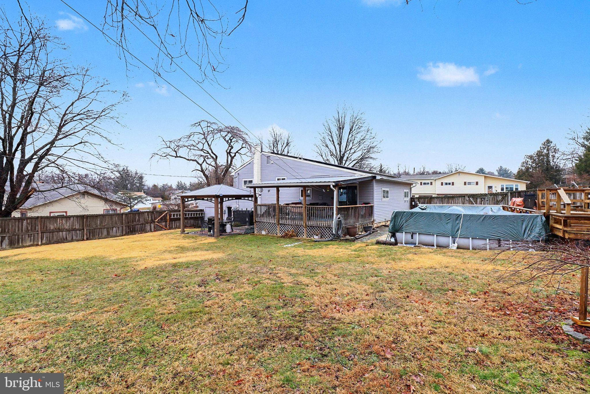 CLUB ESTATES WEST - Residential