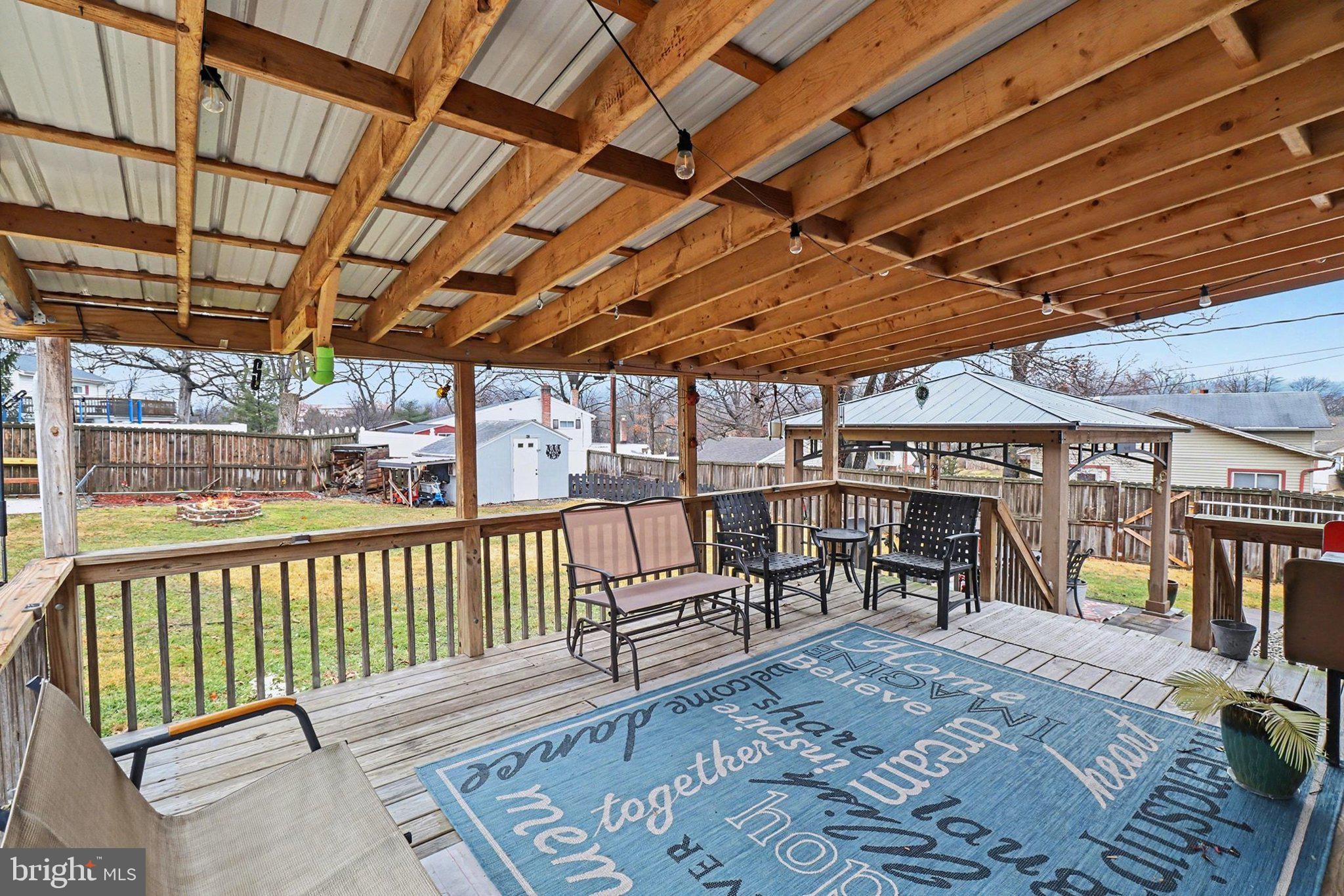 CLUB ESTATES WEST - Residential