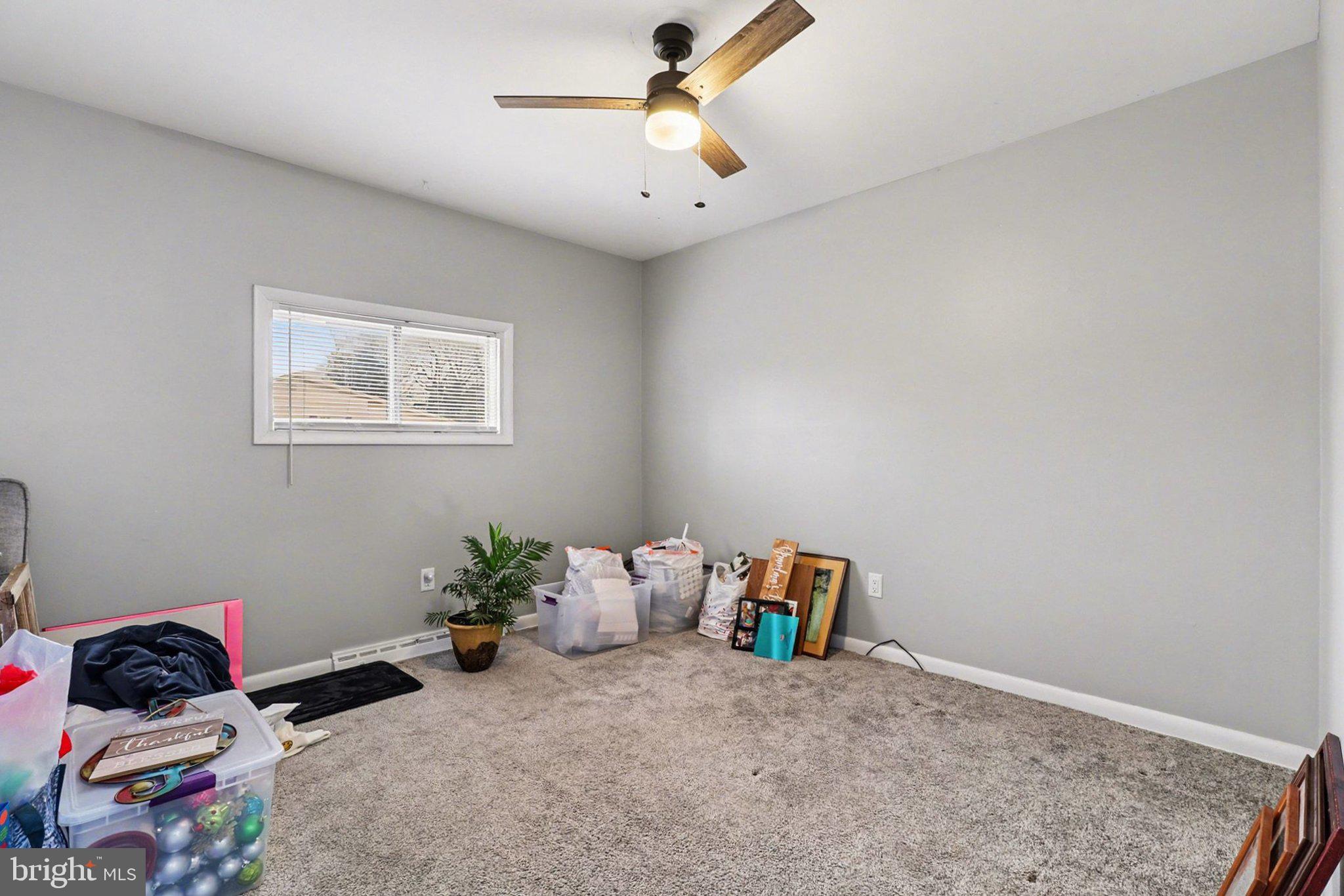 CLUB ESTATES WEST - Residential