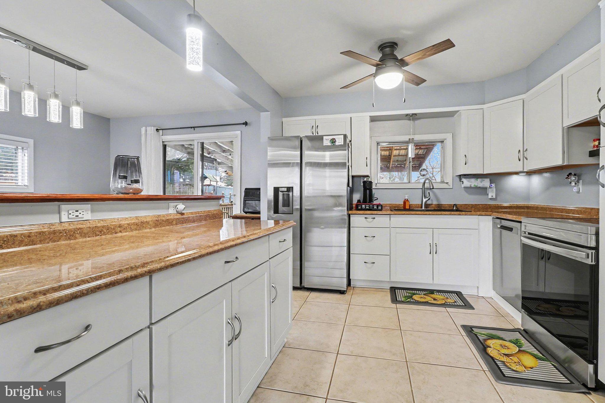 CLUB ESTATES WEST - Residential