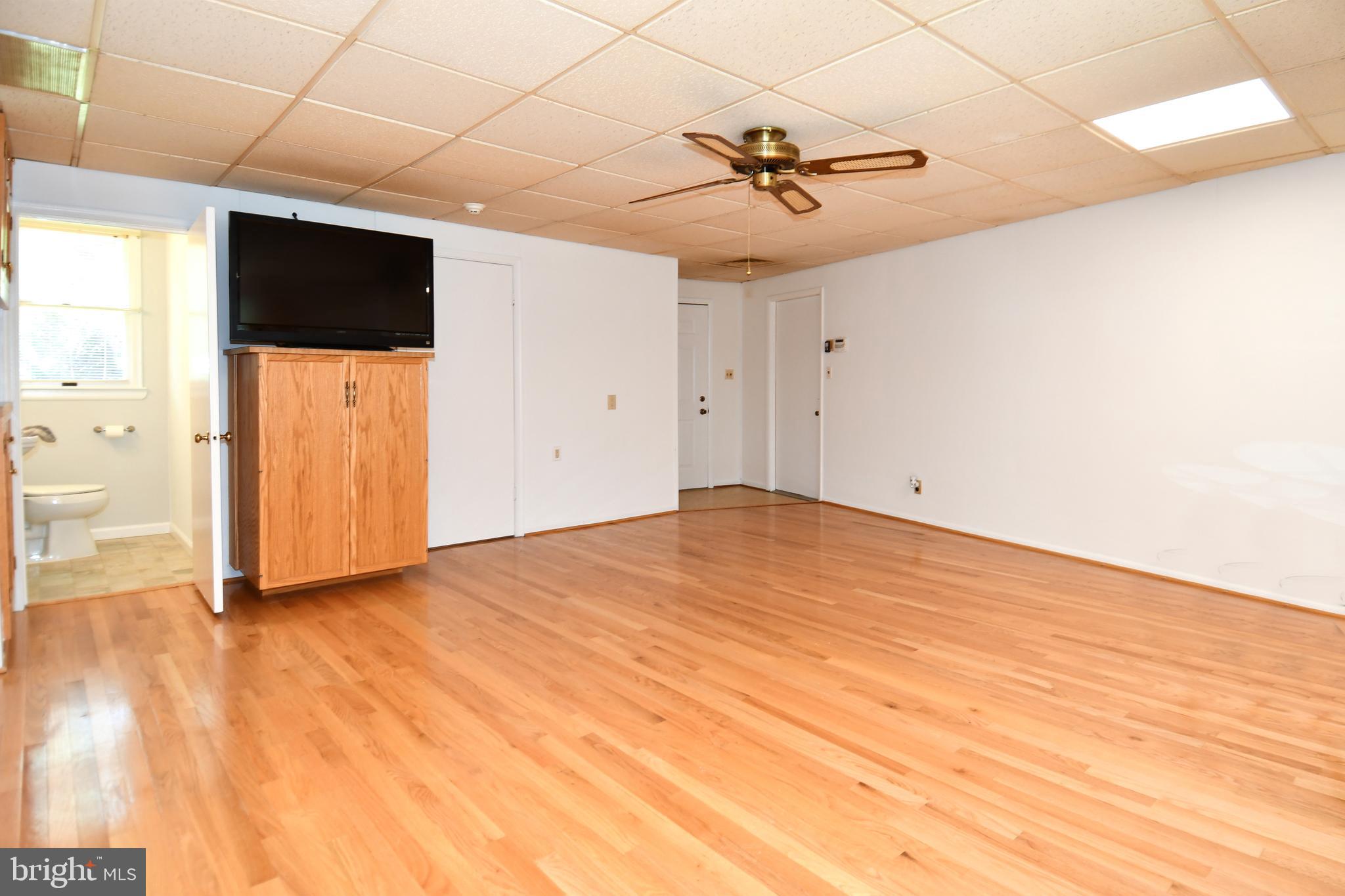 PLEASANT SPRINGS - Residential