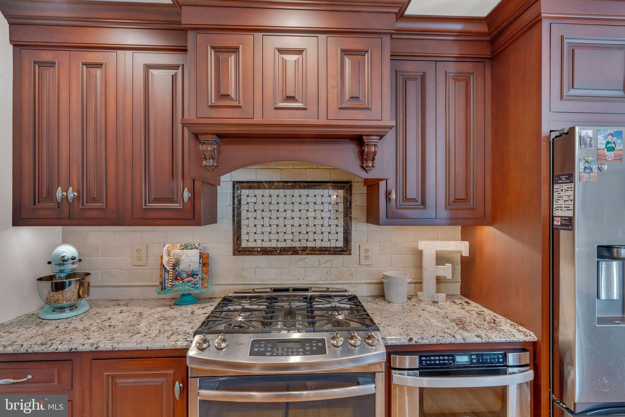 CHARLESTOWNE - Residential