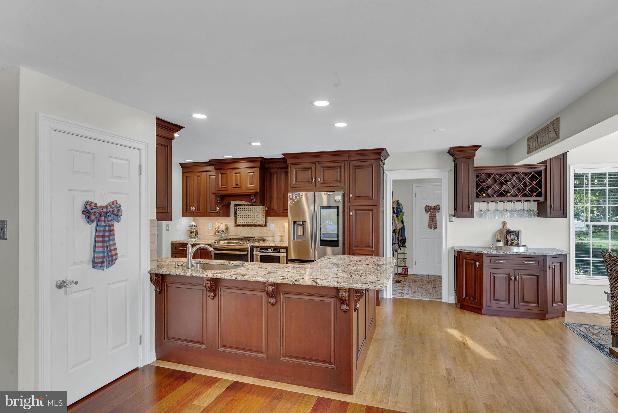 CHARLESTOWNE - Residential