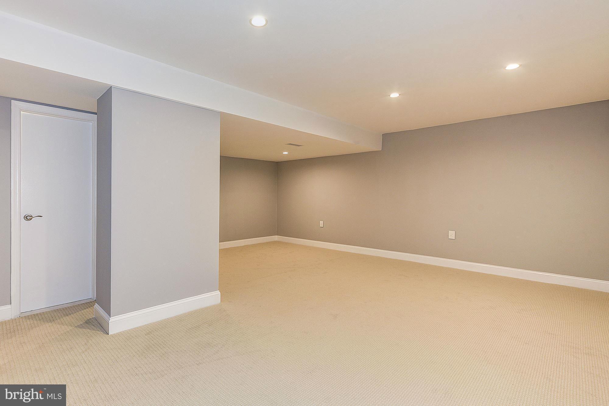 AVENEL - Residential Lease