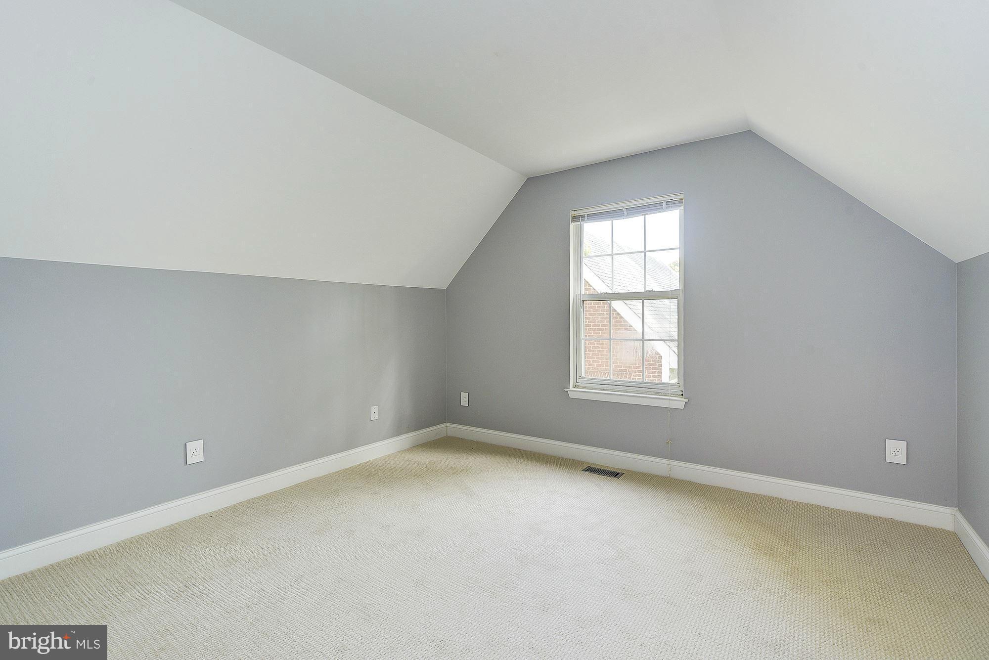 AVENEL - Residential Lease