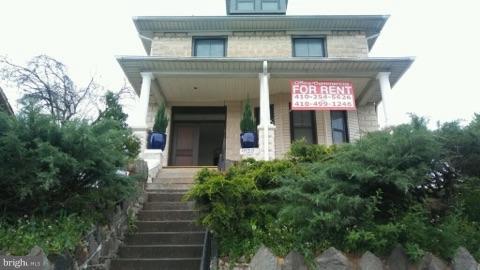 Professional office(s) available for rent.
There are currently just 1 office left in this lovely renovated building that features a shared, furnished conference room. Each floor has its own bathroom. Convenient Belair Road location.
Current Available Units as on 03/11/22:
3C - Third floor office - $425
For fastest response on showings or questions please text the property manager (contact info in listing)