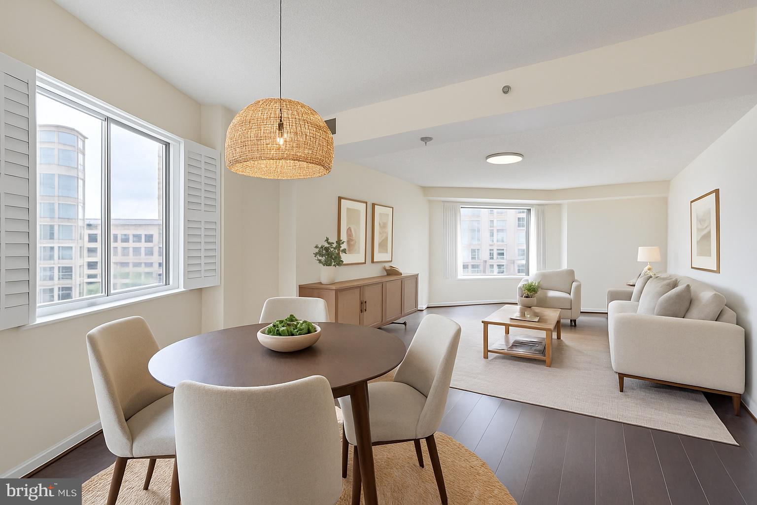 CARLYLE TOWERS - Residential