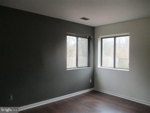 MCKINSEY WOODS - Residential