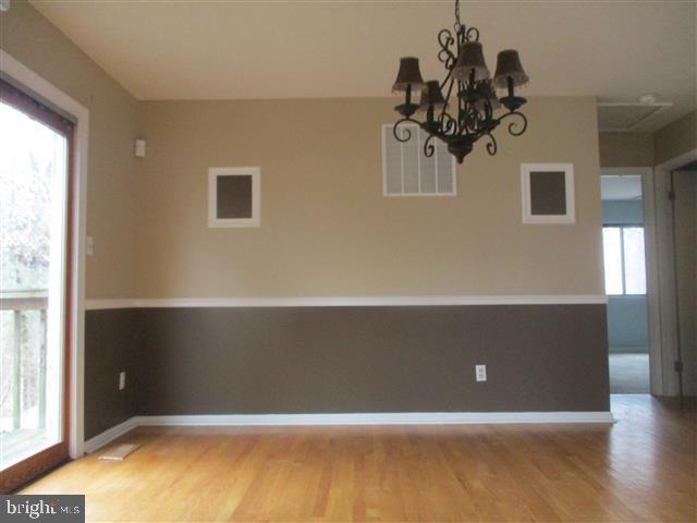 MCKINSEY WOODS - Residential