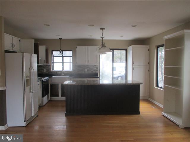 MCKINSEY WOODS - Residential