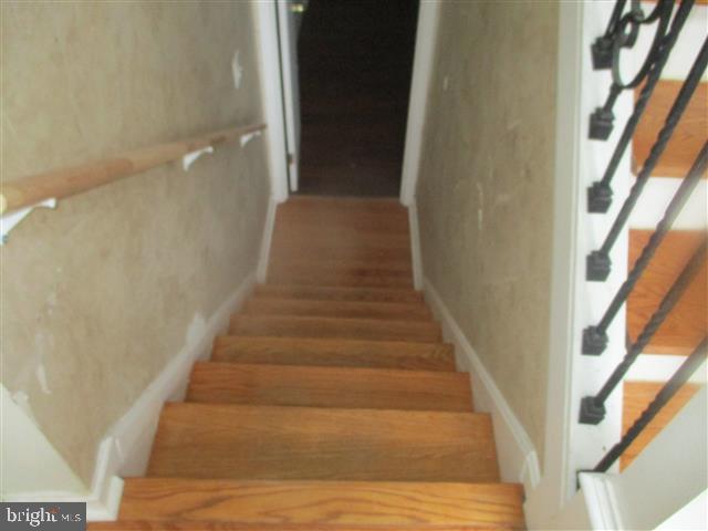 MCKINSEY WOODS - Residential