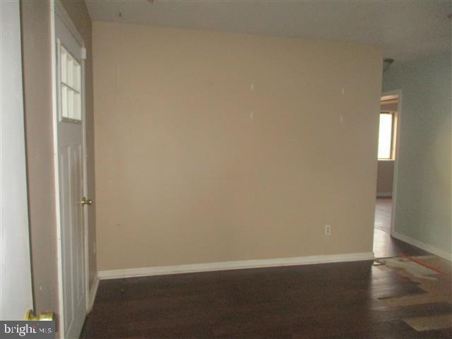 MCKINSEY WOODS - Residential