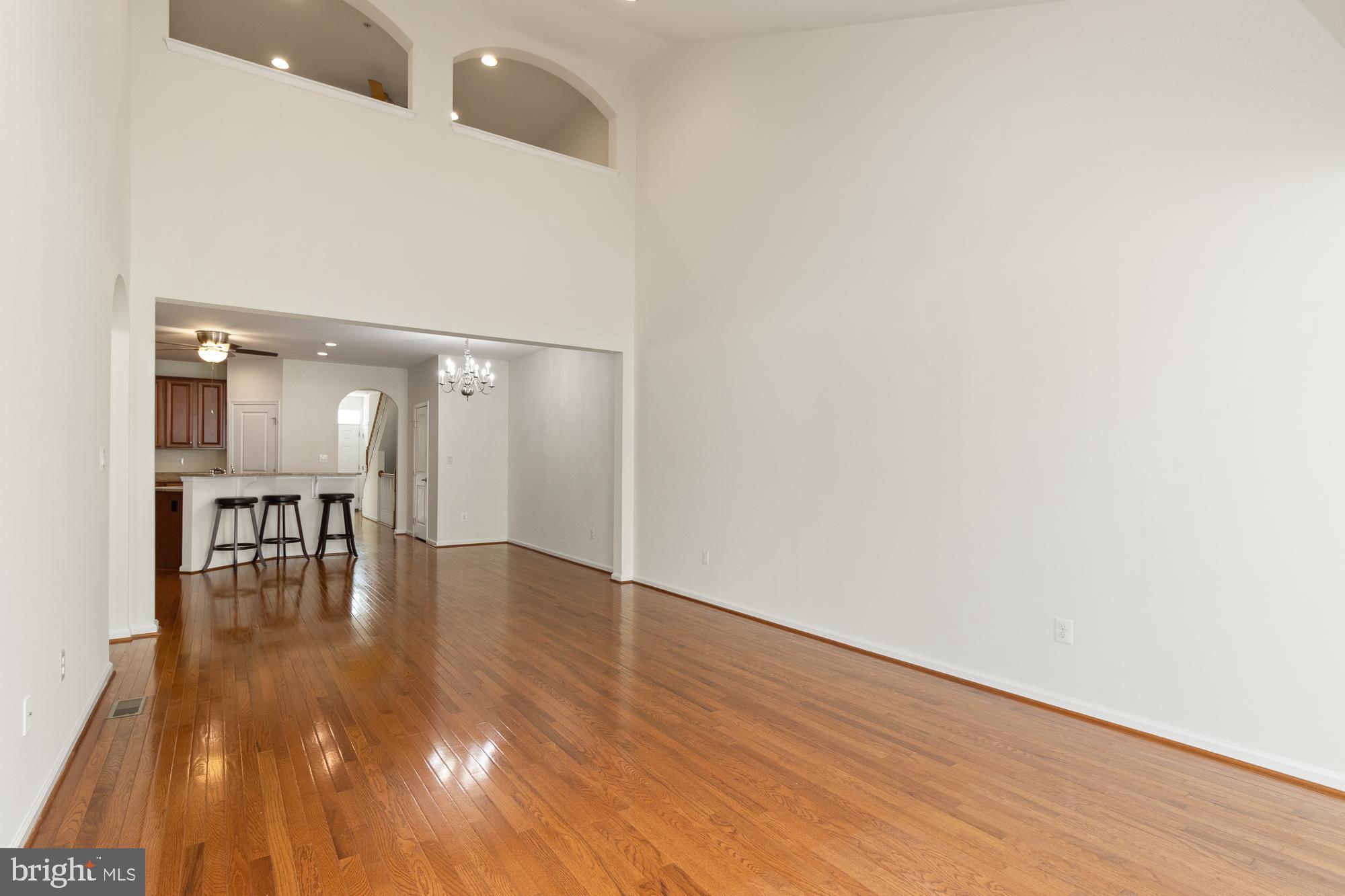 FALLSTON COMMONS - Residential