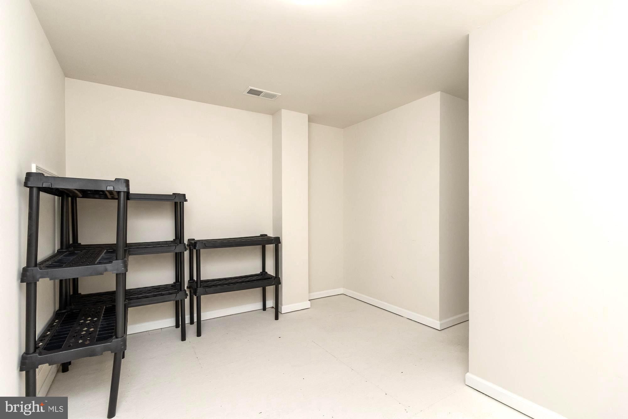 FALLSTON COMMONS - Residential