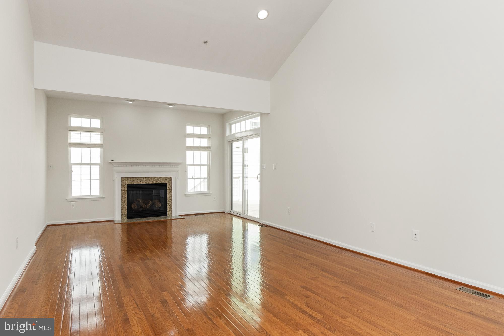 331 TUFTON CIRCLE 102