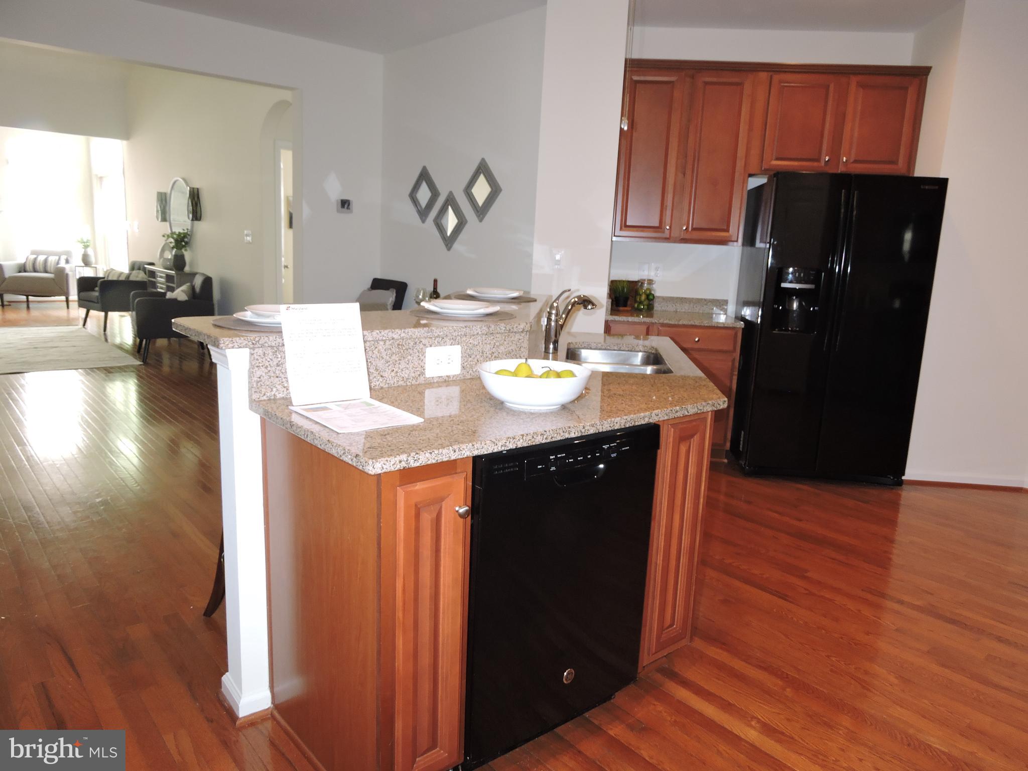 FALLSTON COMMONS - Residential