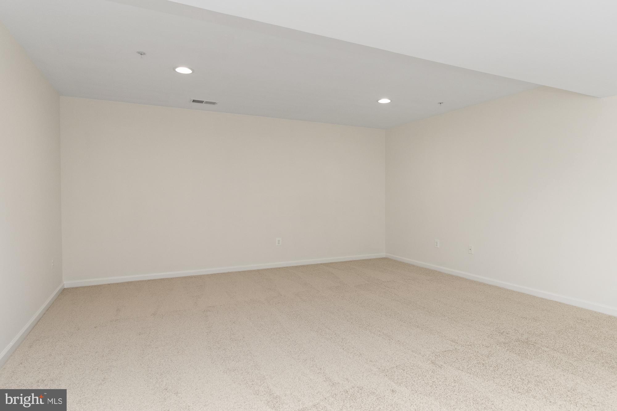 FALLSTON COMMONS - Residential