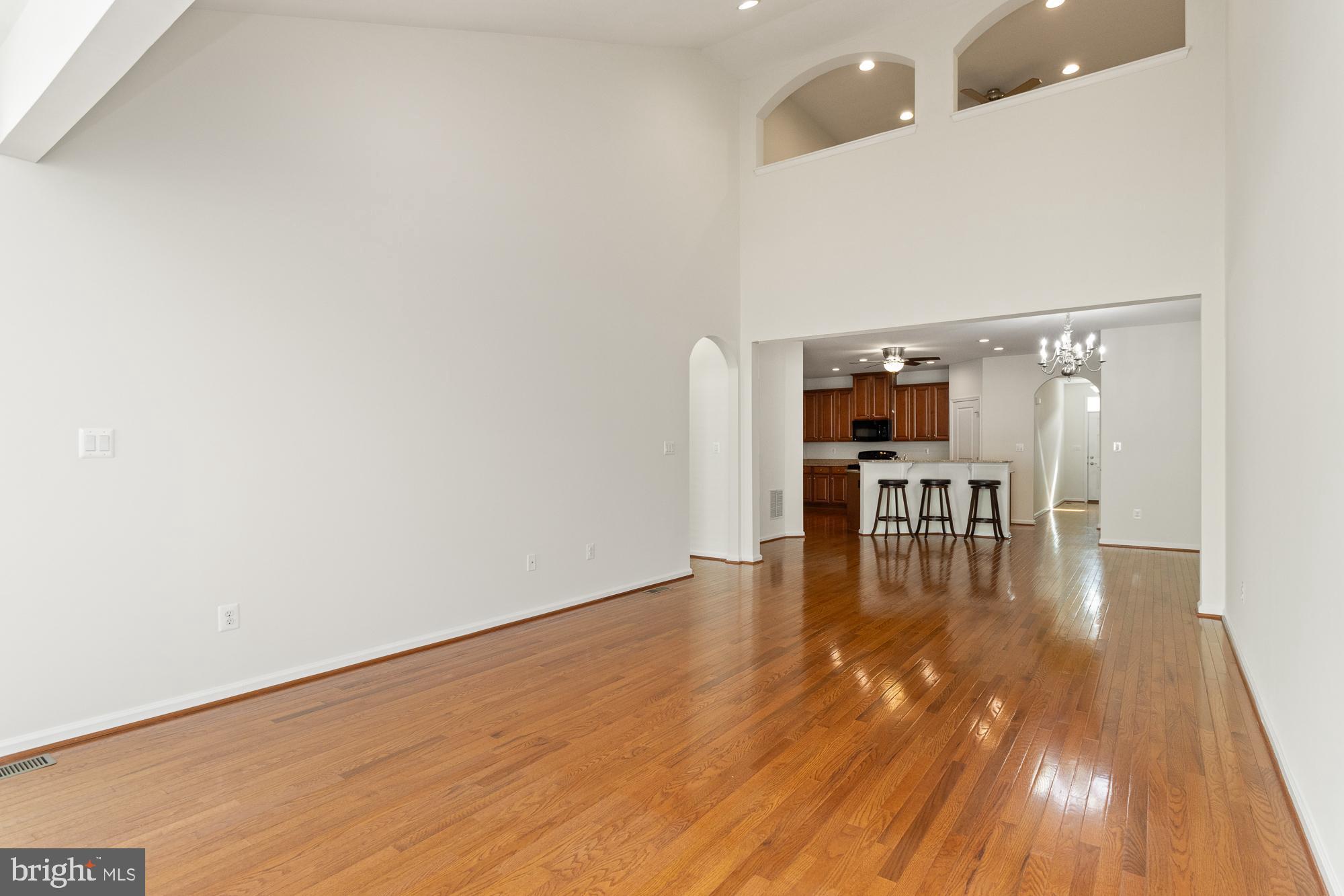 FALLSTON COMMONS - Residential