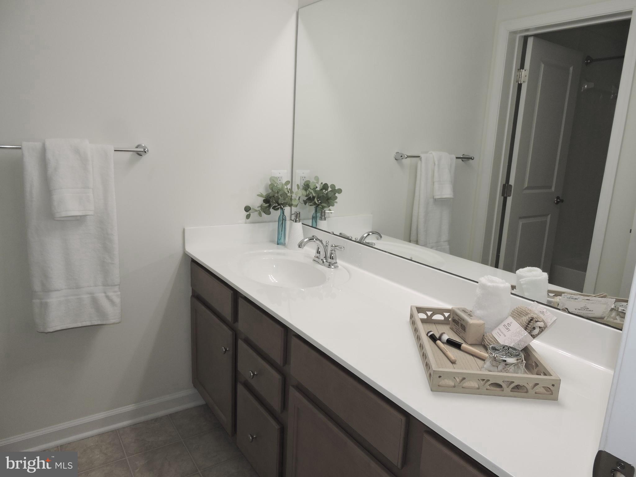 FALLSTON COMMONS - Residential