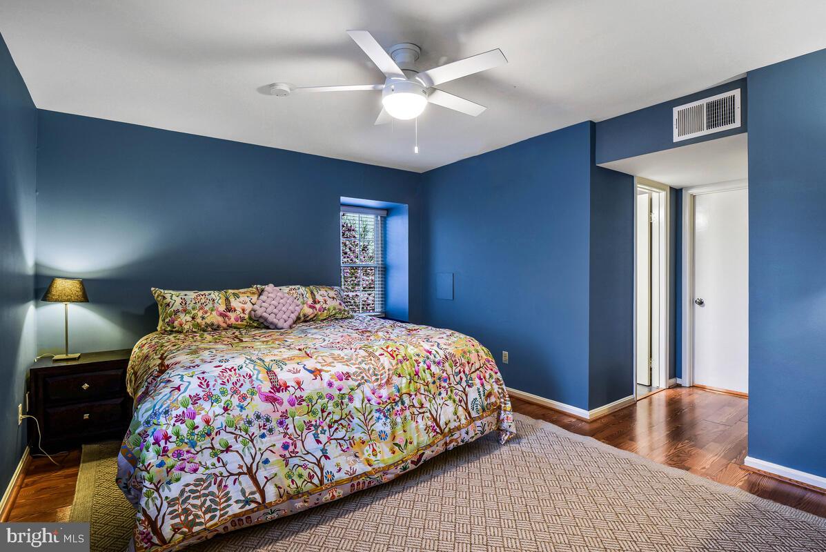 CHATEAUX CONDO - Residential