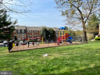 MONTGOMERY CHASE - Residential Lease