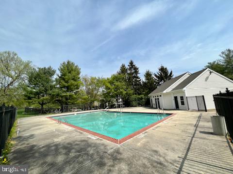 MONTGOMERY CHASE - Residential Lease