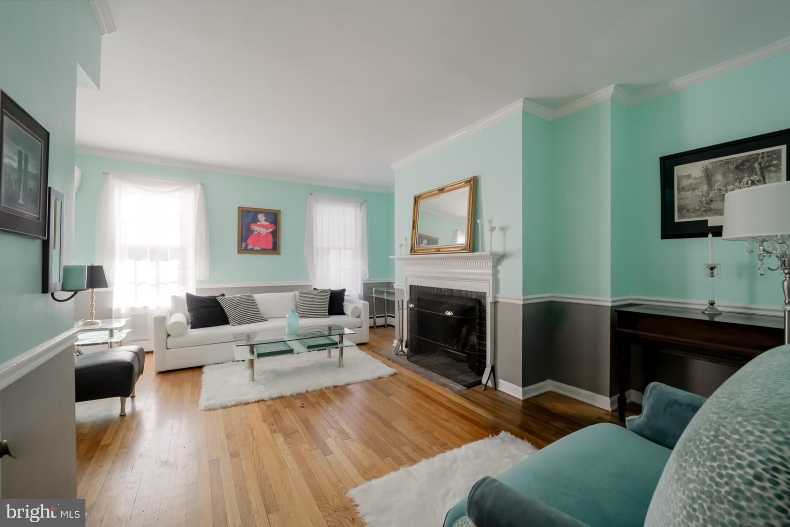 OLD TOWN - Residential Lease