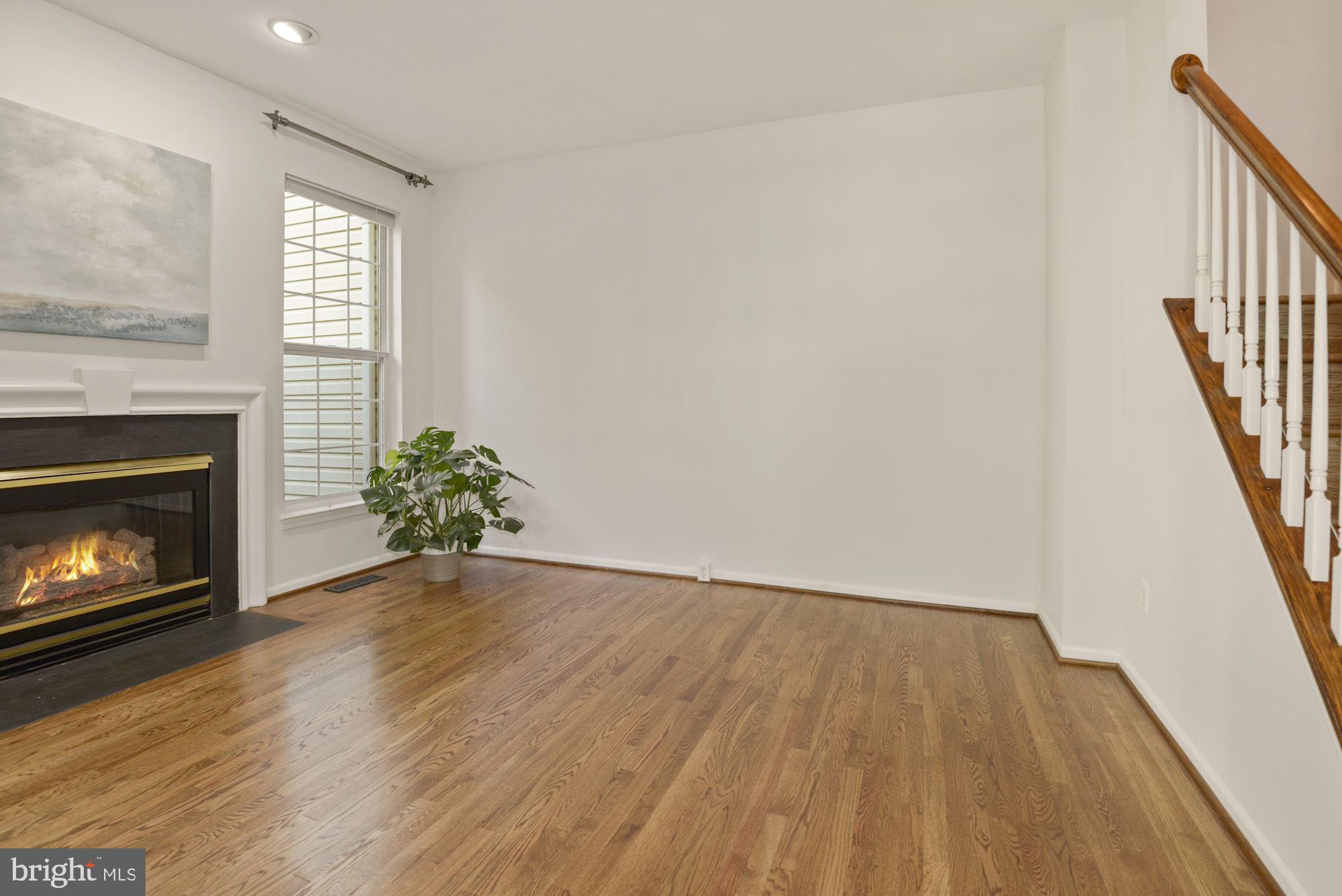 HAWTHORNE - Residential