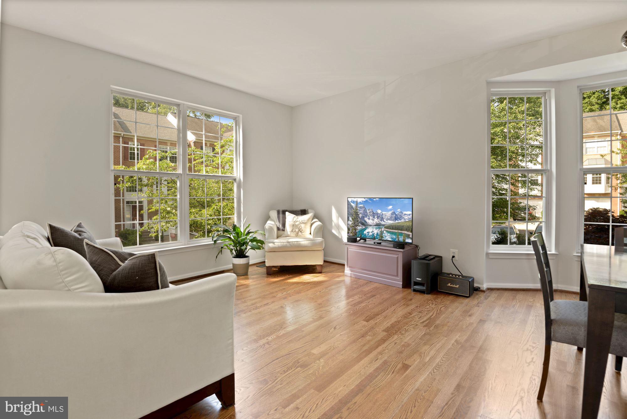 HAWTHORNE - Residential