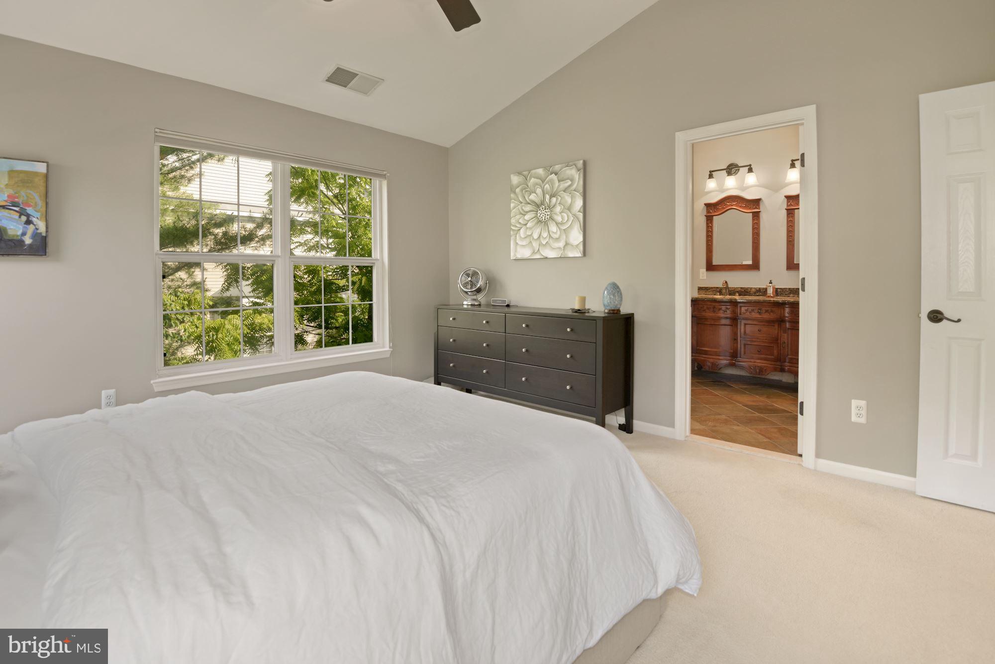 HAWTHORNE - Residential