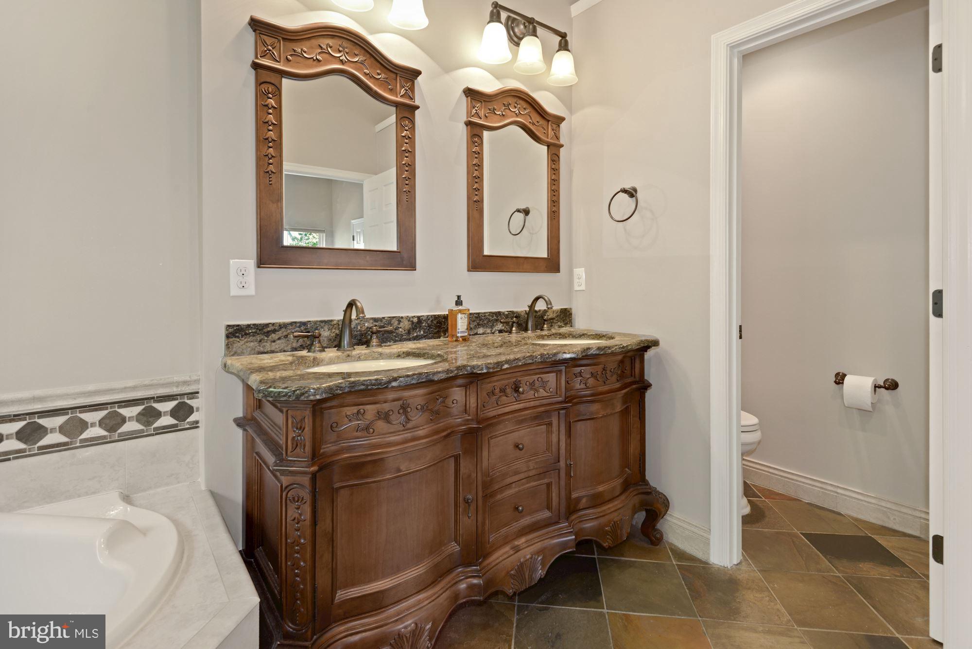 HAWTHORNE - Residential