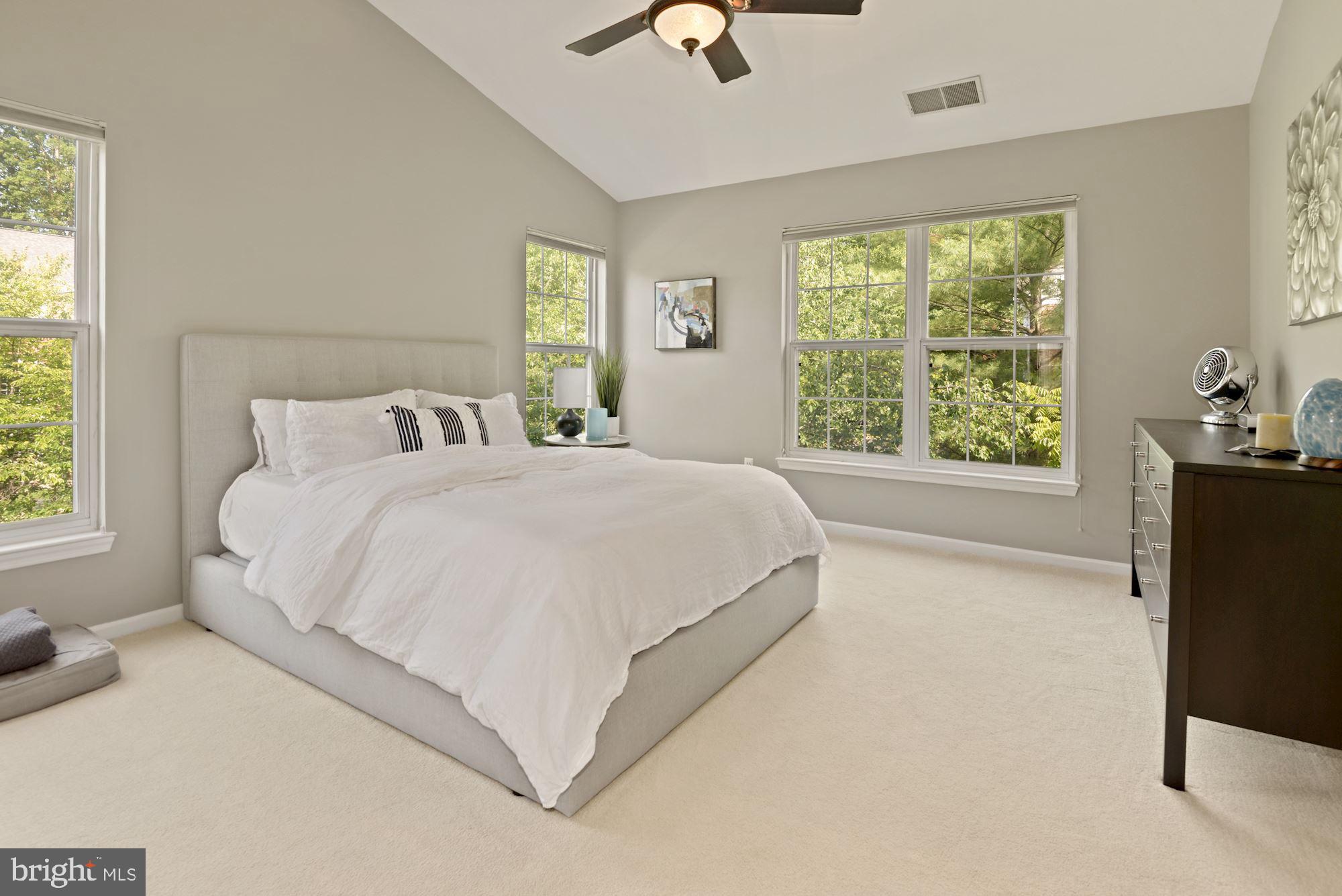 HAWTHORNE - Residential